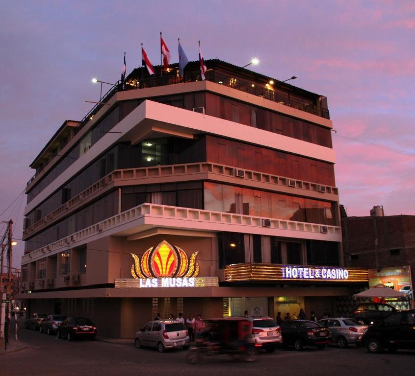 Las Musas Hotel & Casino Чиклайо Екстер'єр фото